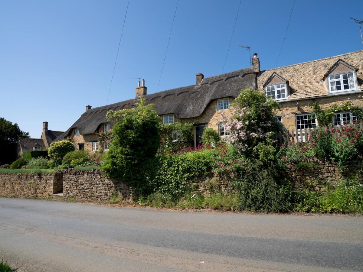 Pass The Keys Chestnut Cottage Parking Stunning Views Chipping Campden Exterior photo